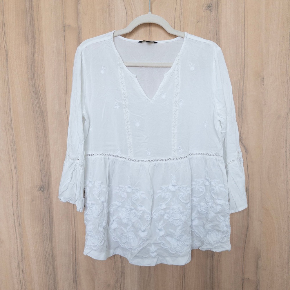 Womens Embroidered Blouse Large White Floral Bell Sleeve Boho Cottage Coastal
